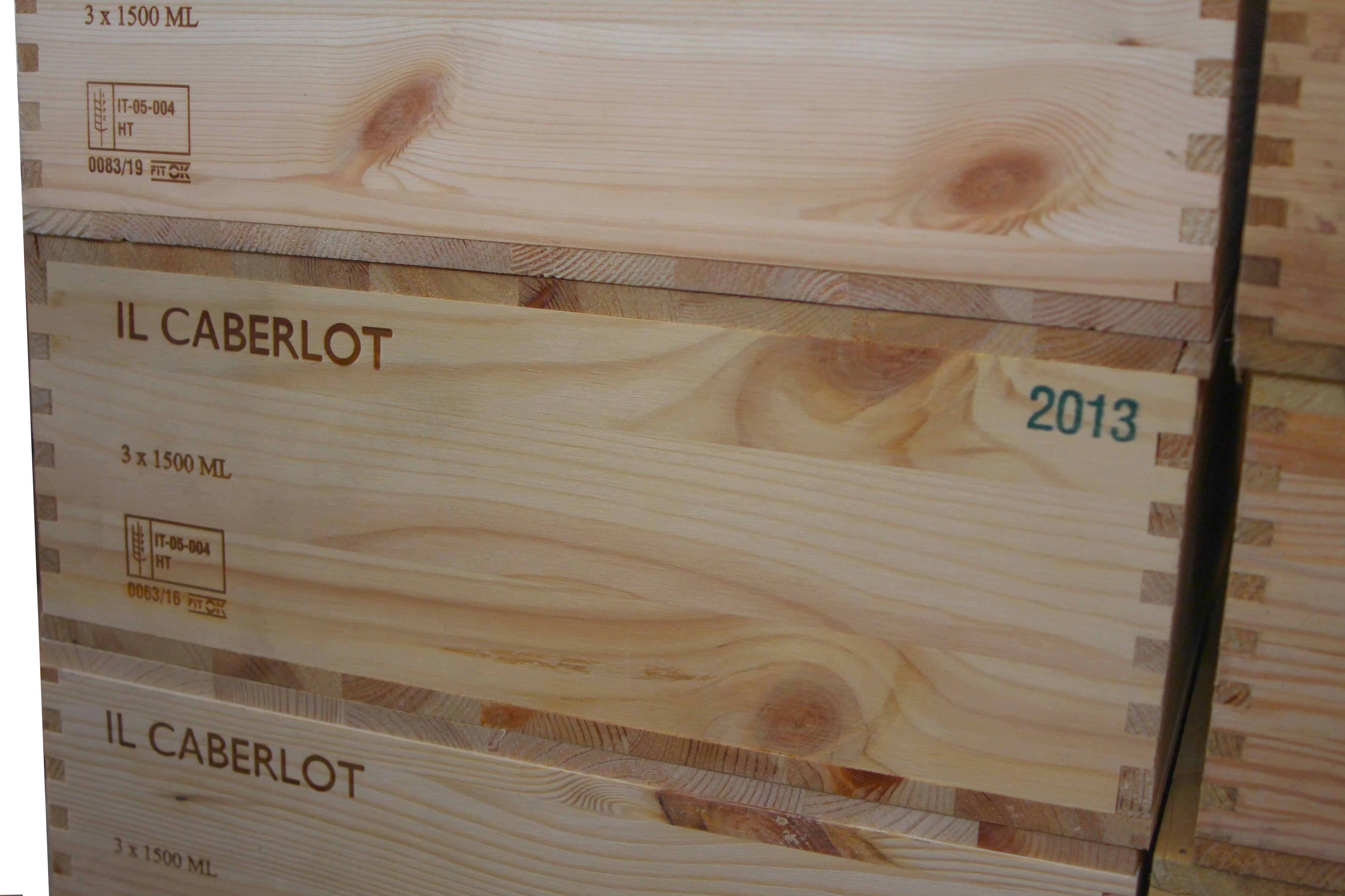2013 Il Caberlot MAGNUM Holzkiste - schräge Ansicht